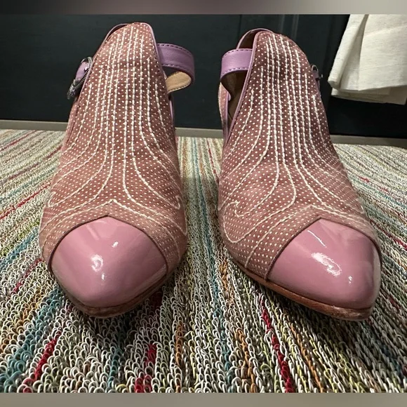 John Fluevog Poser Somani T-strap Heels - Picture 7 of 16